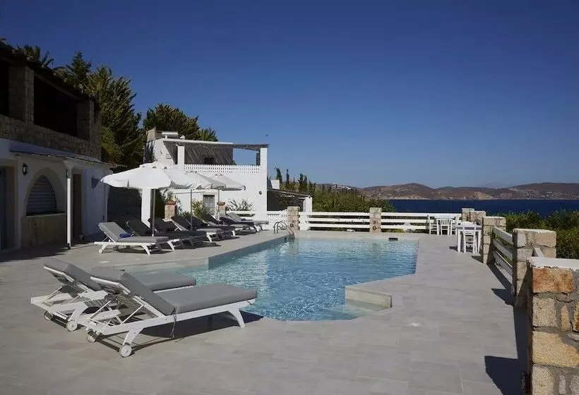 هتل 9 Muses Exclusive Apartments