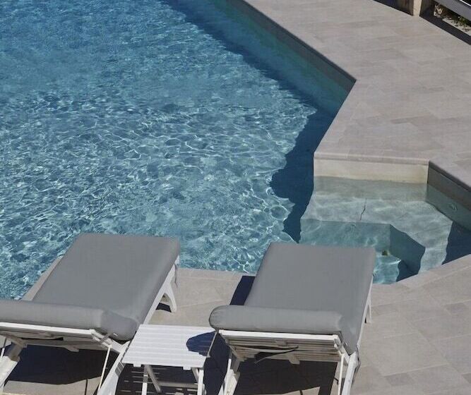 Отель 9 Muses Exclusive Apartments