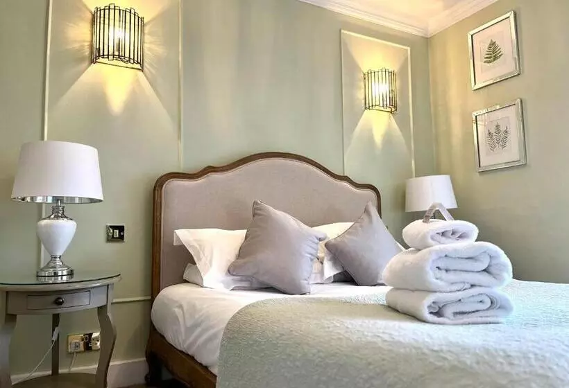 ホテル Findon Manor