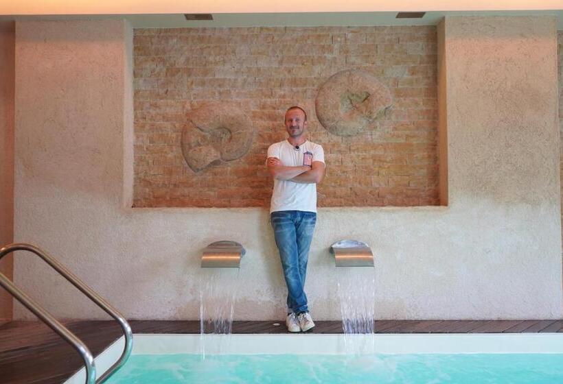 Отель Giovanna Regina