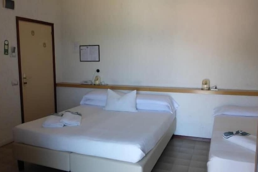 Отель Giovanna Regina