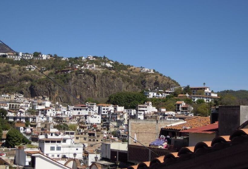 ホテル La Casa Del Laurel