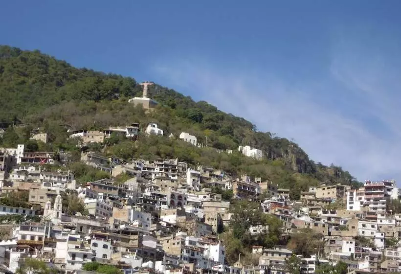 Hotel La Casa Del Laurel