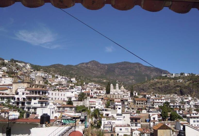 ホテル La Casa Del Laurel