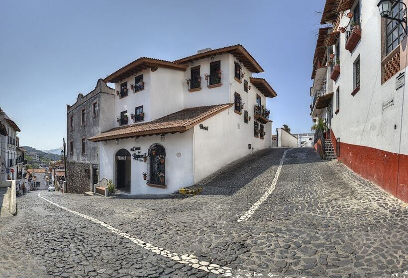 ホテル La Casa Del Laurel