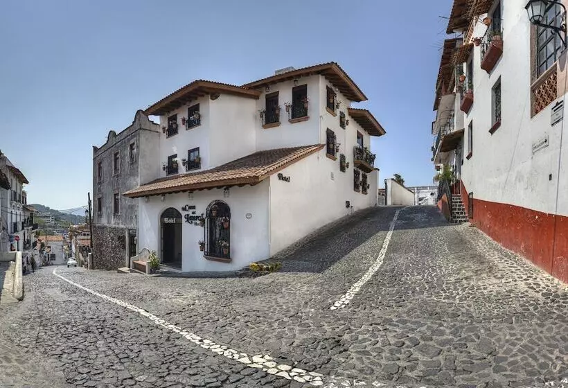 Hotel La Casa Del Laurel