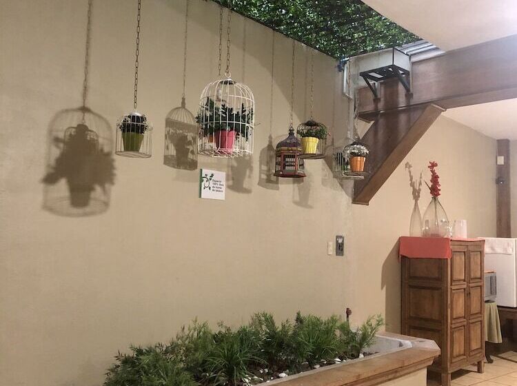 ホテル La Casa Del Laurel