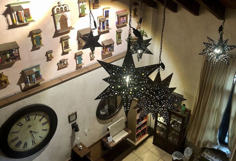 ホテル La Casa Del Laurel