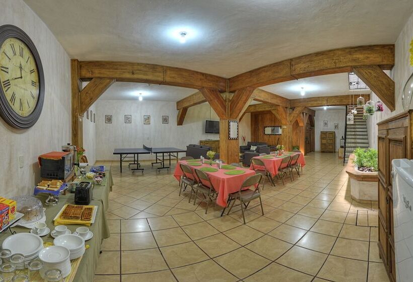 ホテル La Casa Del Laurel