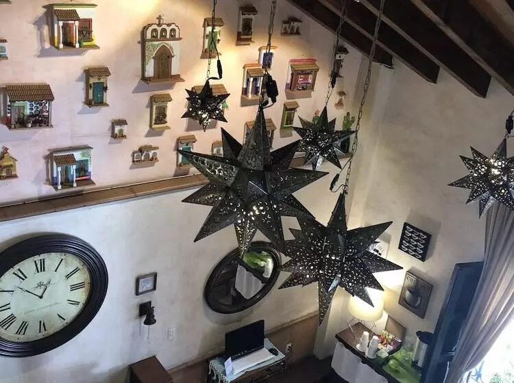 Hotel La Casa Del Laurel