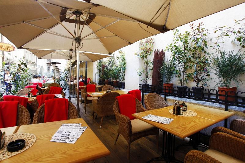 هتل Little King U Malvaze