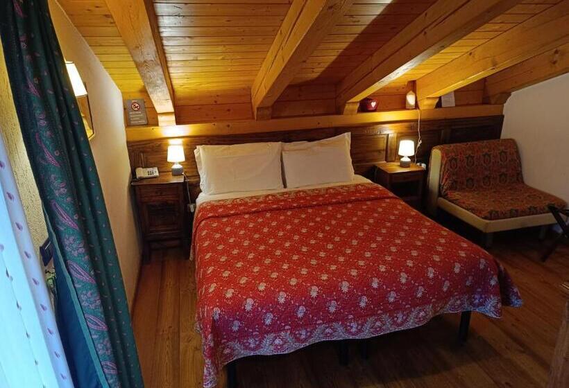 فندق Lo Campagnar