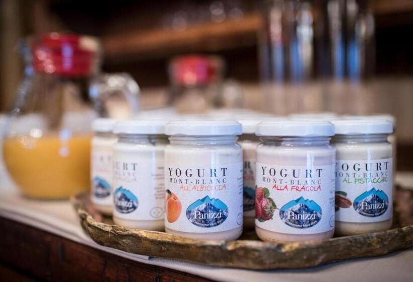 فندق Lo Campagnar