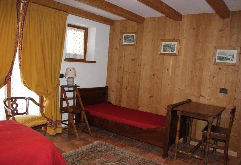 فندق Lo Campagnar