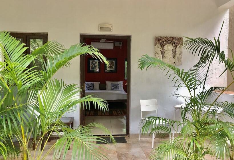 호텔 Mango Beach House Kihim Alibaug