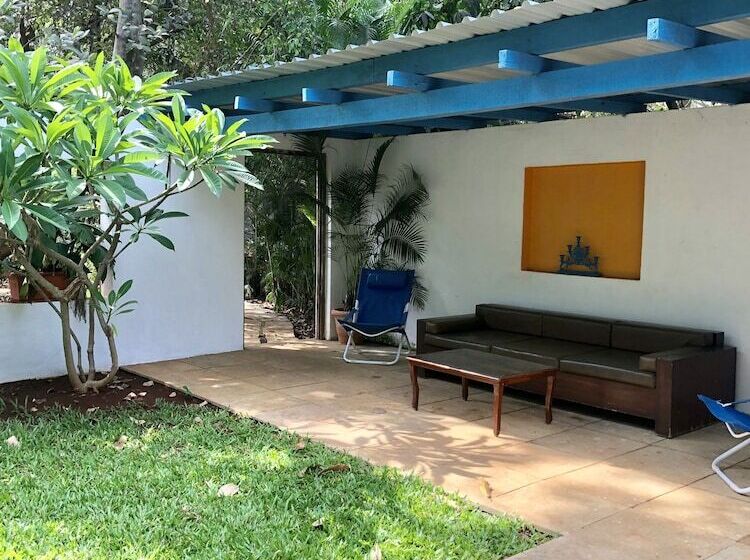 호텔 Mango Beach House Kihim Alibaug