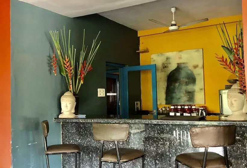 ホテル Mango Beach House Kihim Alibaug