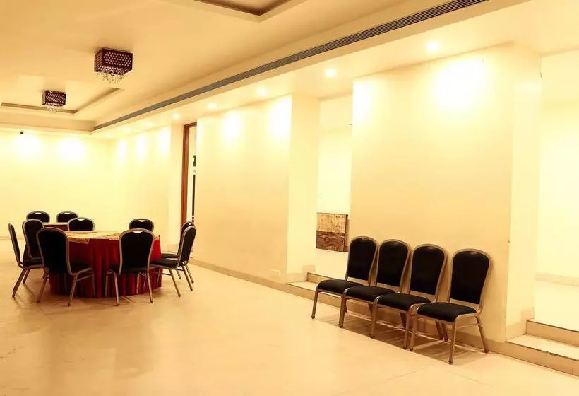 ホテル Oyo Rooms Dalhousie Waterloo Street