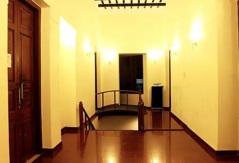ホテル Oyo Rooms Dalhousie Waterloo Street