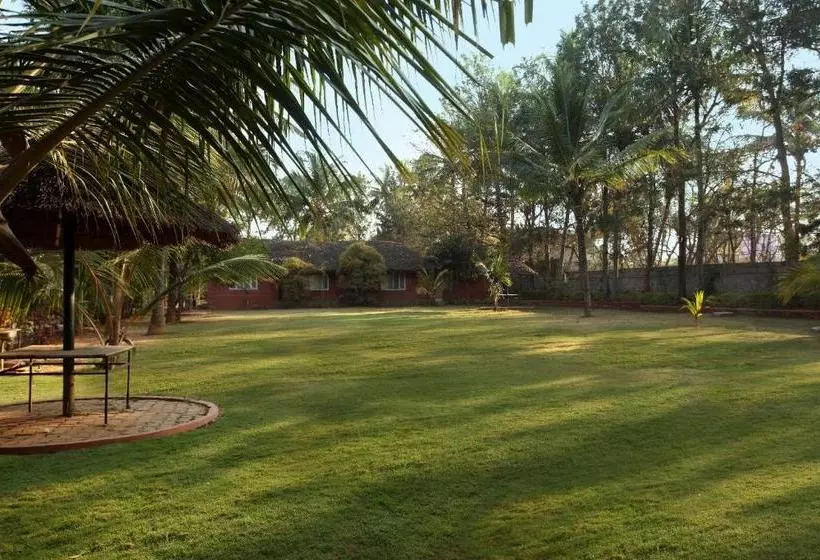 Hotelli Radiant Resort
