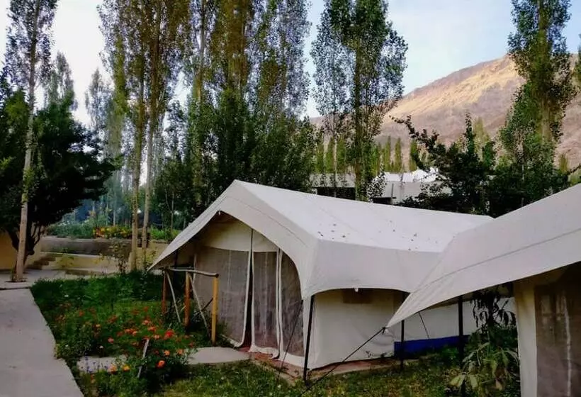 فندق Tih Mystique Meadows Camp