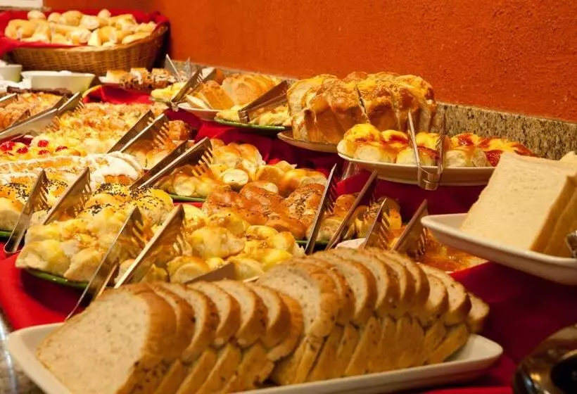 ホテル Village Le Canton