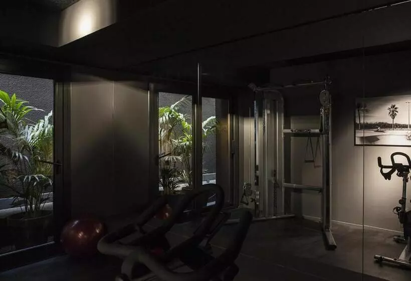 هتل Yurbban Trafalgar