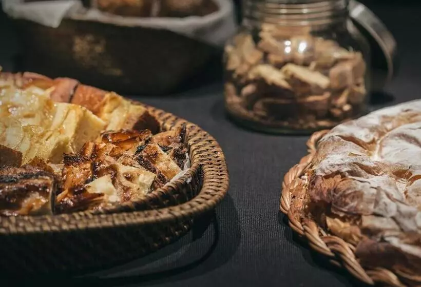 هتل Yurbban Trafalgar