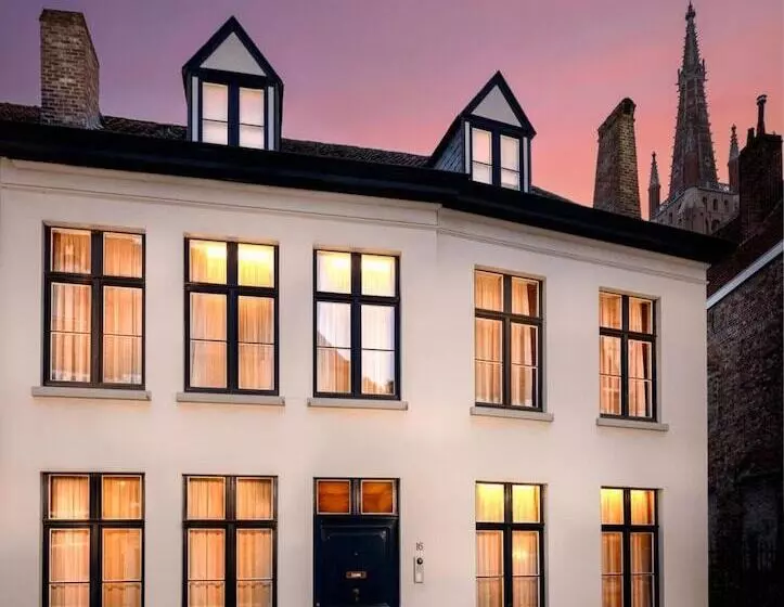 Пансион Canalside House Luxury Guesthouse