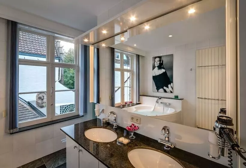 Пансион Canalside House Luxury Guesthouse