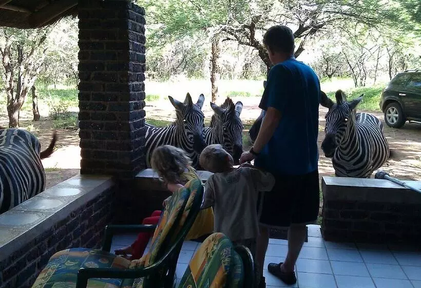 膳宿费 Le Roux Lodge