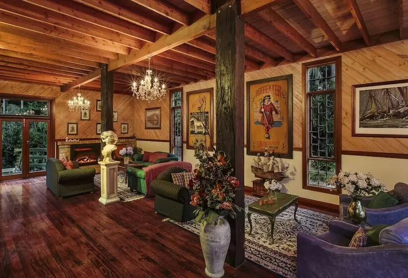 Пансион Mt Tamborine Stonehaven Manor