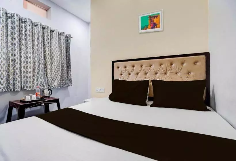 Hotelli Oyo Flagship 80489 Sanskriti P Guest House