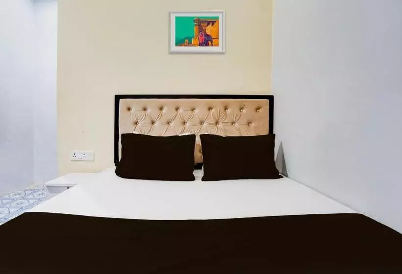Hotelli Oyo Flagship 80489 Sanskriti P Guest House