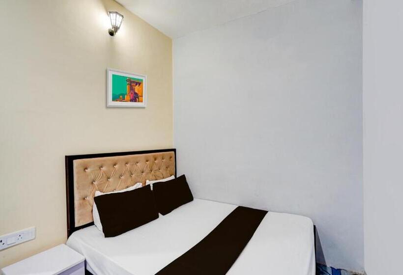 호텔 Oyo Flagship 80489 Sanskriti P Guest House