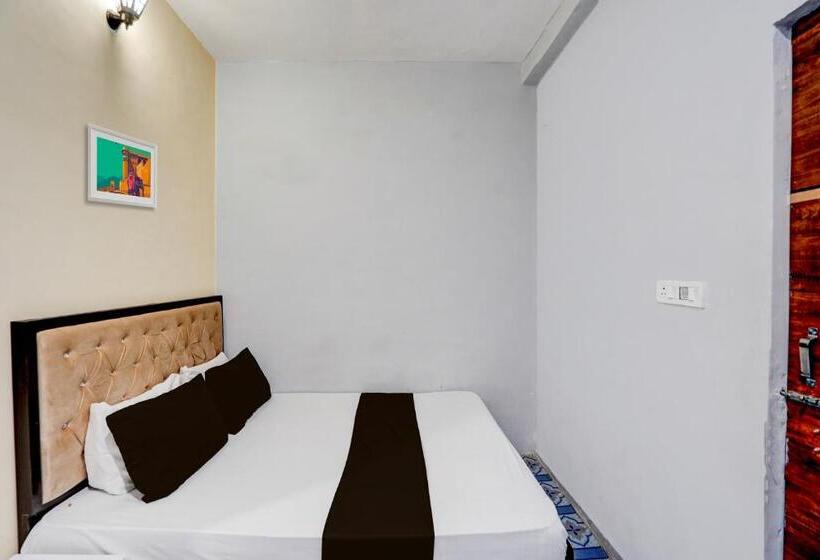 호텔 Oyo Flagship 80489 Sanskriti P Guest House