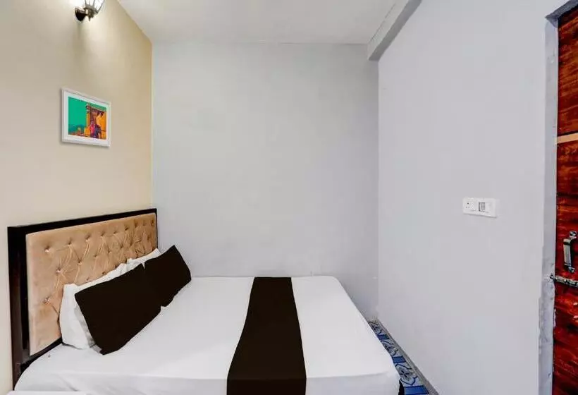 Hotelli Oyo Flagship 80489 Sanskriti P Guest House