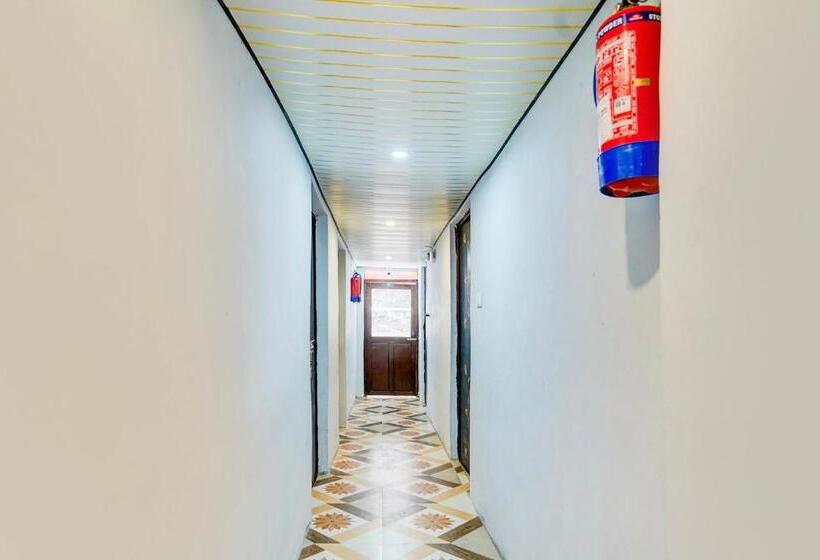 호텔 Oyo Flagship 80489 Sanskriti P Guest House