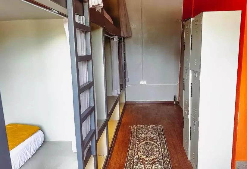 Arch Dormitorio Cenang    Hostel