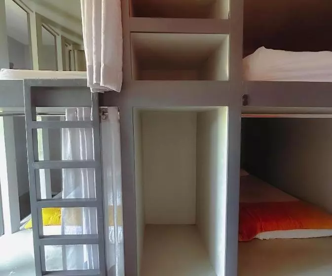 Arch Dormitorio Cenang    Hostel