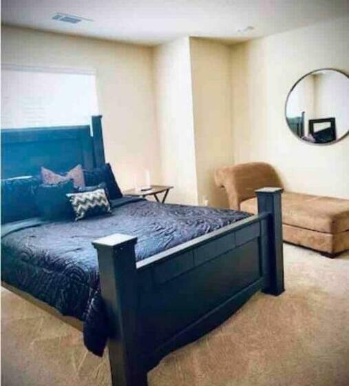 تختخواب و صبحانه Affordable Atlanta Townhome