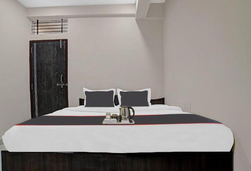 Hotel Fabexpress Dream Palace