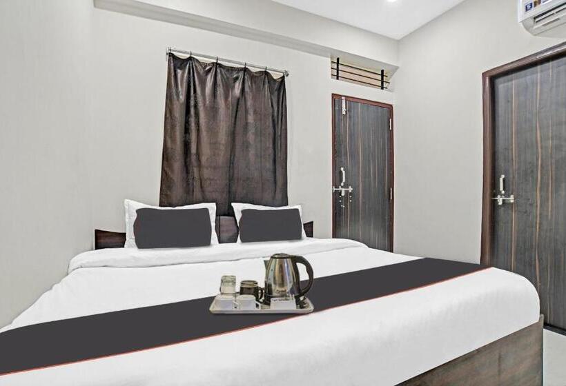 Hotel Fabexpress Dream Palace