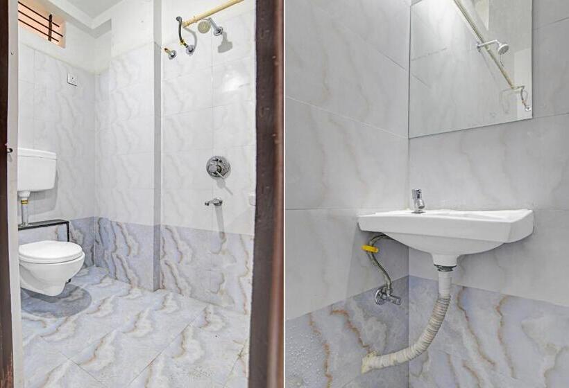 Hotel Fabexpress Dream Palace