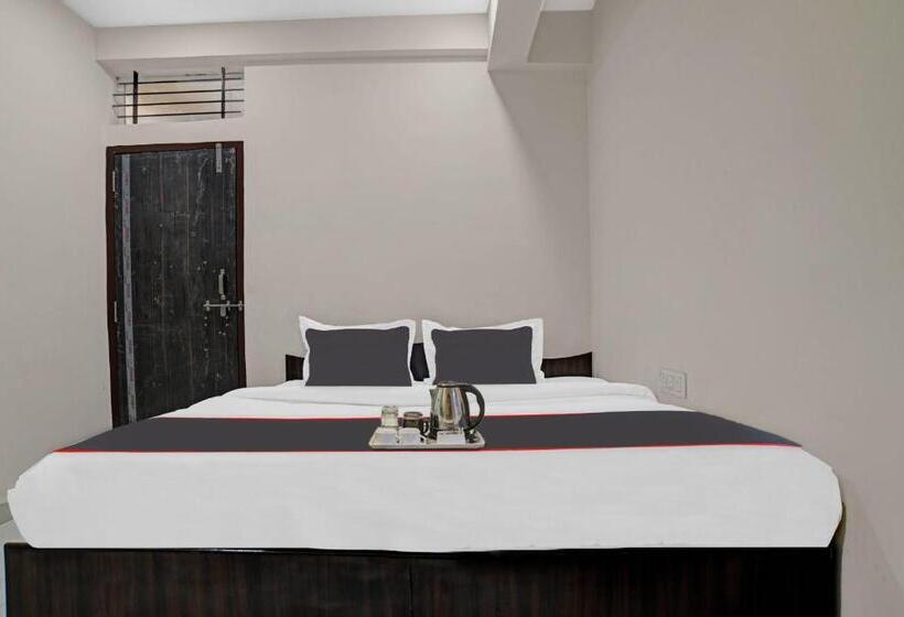 Hotel Fabexpress Dream Palace