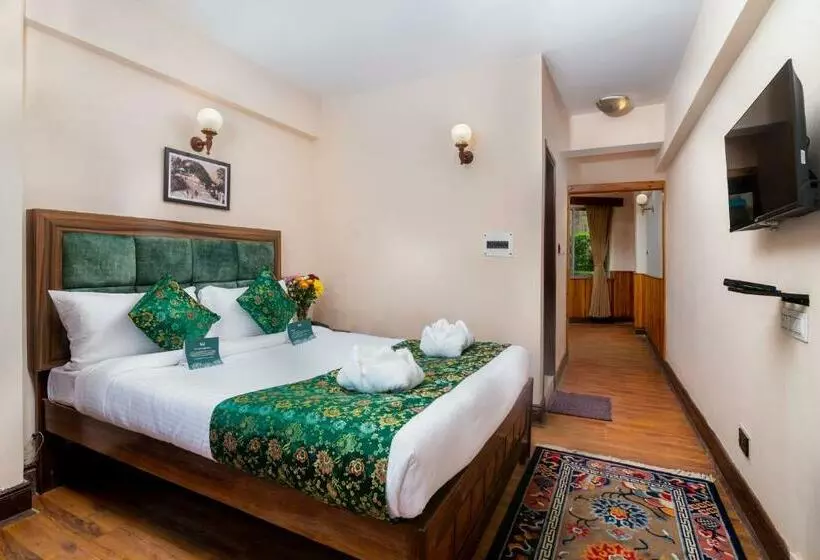 ホテル Muscatel Roma   400 Mts From Mall Road