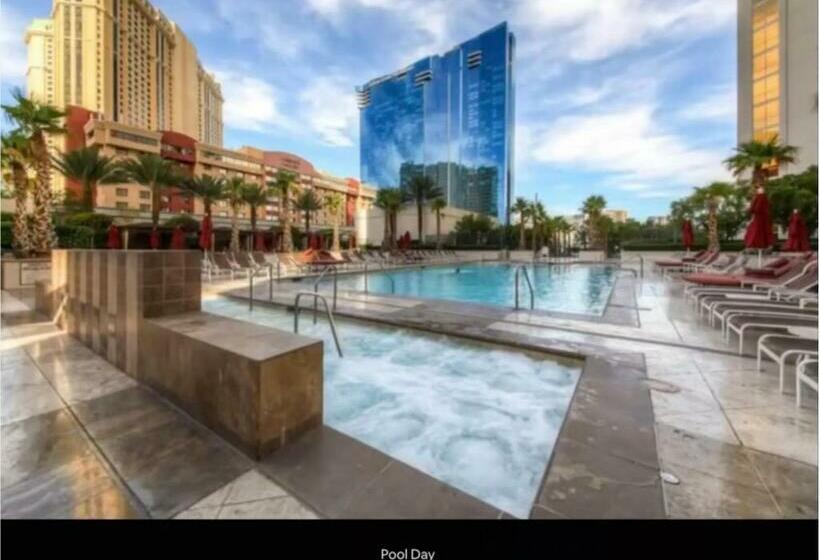 Jet Luxury Elite At The Signature