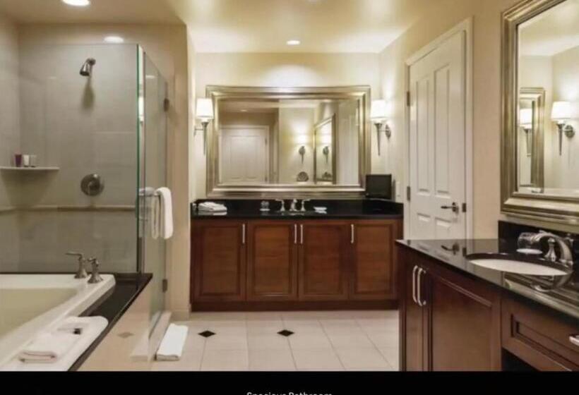 Jet Luxury Elite At The Signature