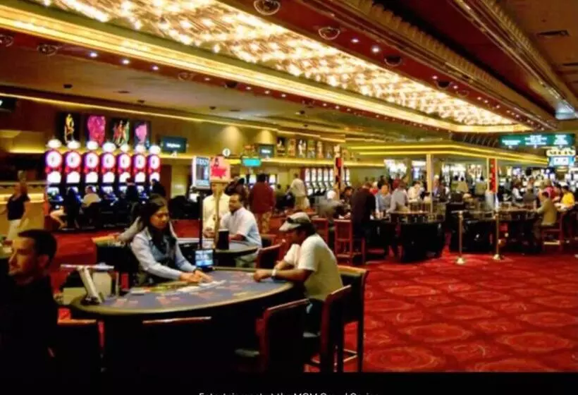 Jet Luxury Elite At The Signature