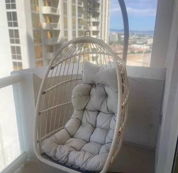 Jet Luxury Elite At The Signature